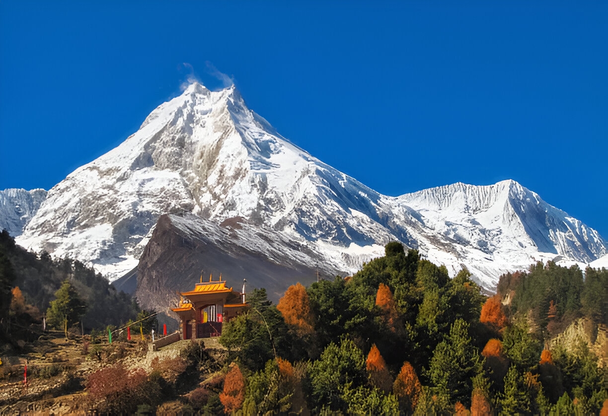 Manaslu Circuit Trek